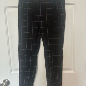 Charter Club polyester/spandex trousers with check board design.
